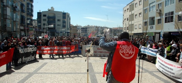 Manifestação em Almada