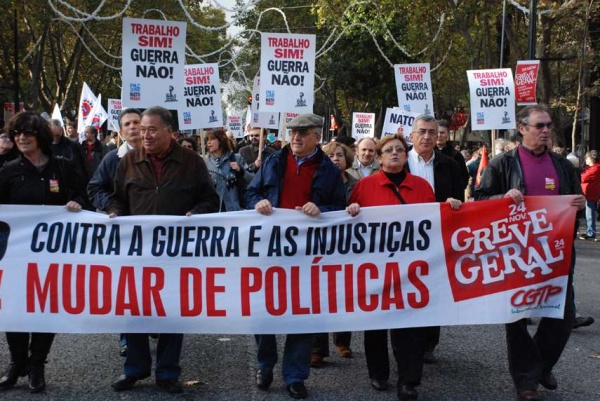 Manifestação da campanha «Paz Sim, NATO Não»