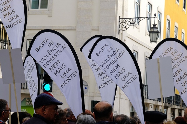 National Demonstration of Women promoted by Democratic Women's Movement (MDM)