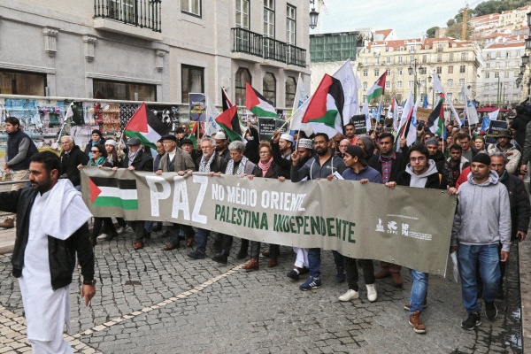 Manifestação pela Paz no Médio Oriente e pelos direitos do Povo Palestiniano