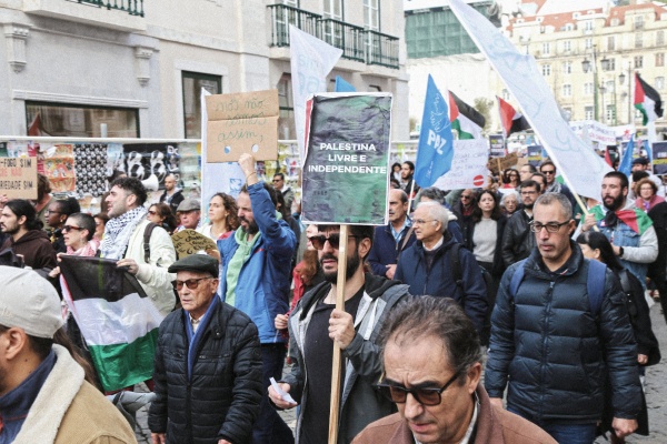 Manifestação pela Paz no Médio Oriente e pelos direitos do Povo Palestiniano
