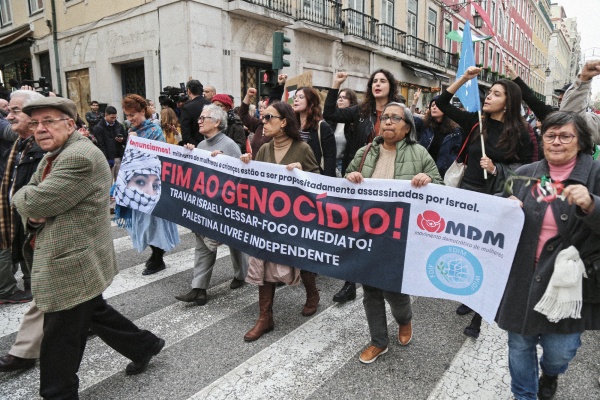 Manifestação pela Paz no Médio Oriente e pelos direitos do Povo Palestiniano