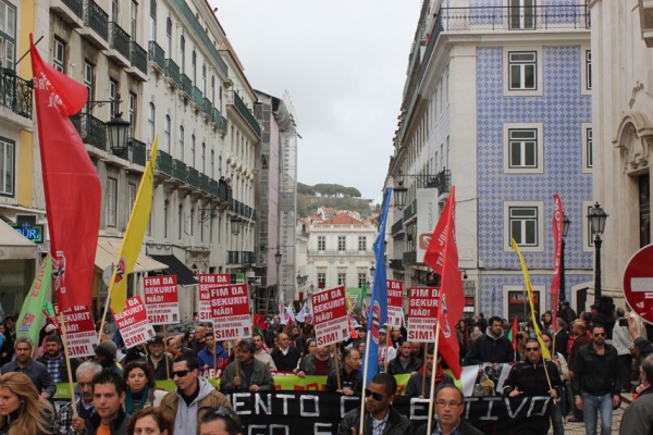 Manifestação “Queremos Trabalho! Exigimos Direitos! Na Rua para os pôr na rua!” - CGTP-IN/INTERJOVEM