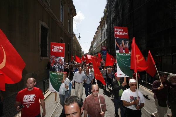 Manifestação «É tempo de dizer basta! Rejeitar o Pacto de Agressão, lutar por um Portugal com futuro» - Lisboa