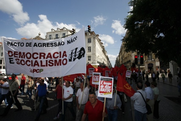 Manifestação «É tempo de dizer basta! Rejeitar o Pacto de Agressão, lutar por um Portugal com futuro» - Lisboa