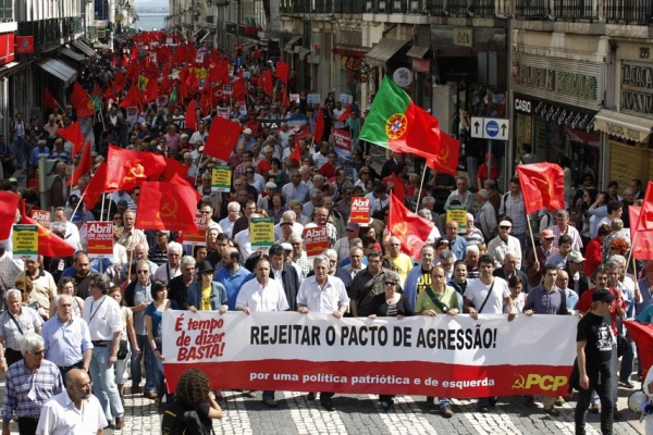 Manifestação «É tempo de dizer basta! Rejeitar o Pacto de Agressão, lutar por um Portugal com futuro» - Lisboa