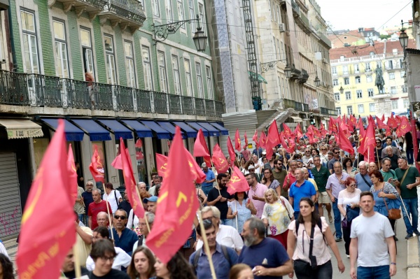 Marcha «Luta, caminho da Vitória»