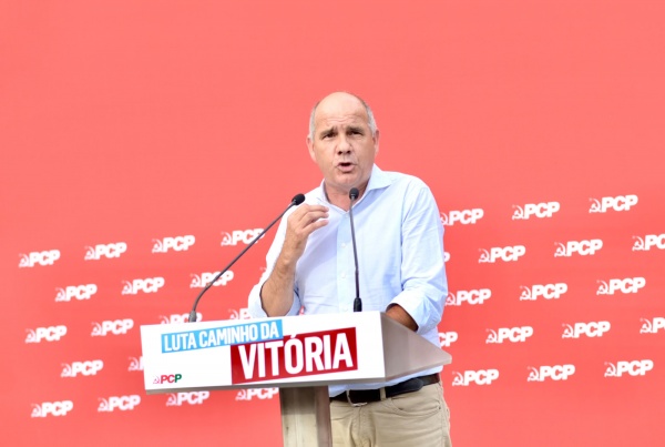 Marcha «Luta, caminho da Vitória»