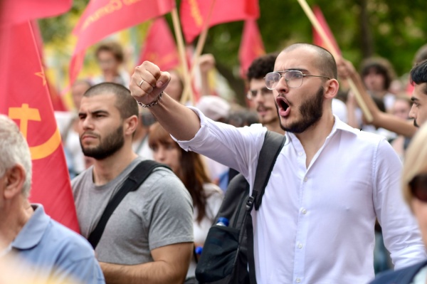Marcha «Luta, caminho da Vitória»