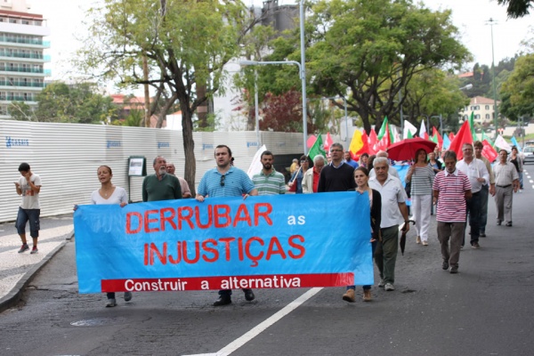 Marcha por Abril contra a exploração e o empobrecimento