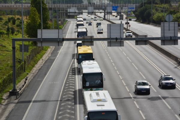 Marcha por Abril contra a exploração e o empobrecimento