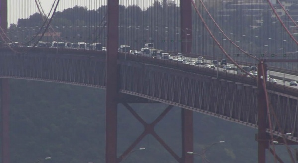 Marcha por Abril contra a exploração e o empobrecimento