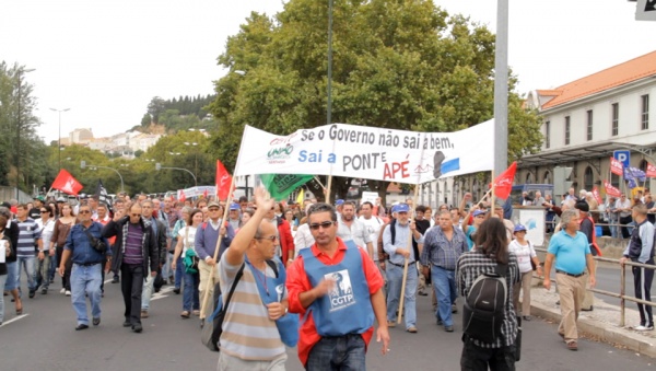 Marcha por Abril contra a exploração e o empobrecimento