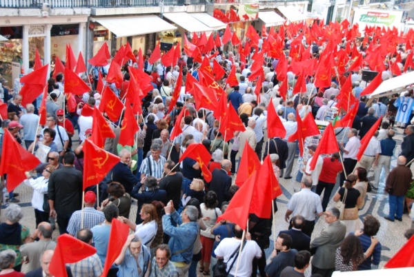 PCP junta mais de 5 000 em Lisboa contra as injustiças