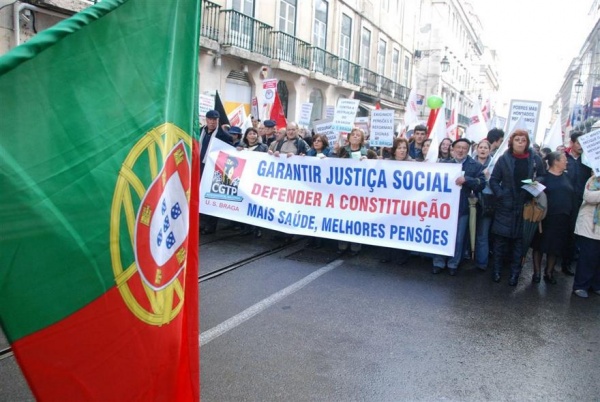Reformados, Pensionistas e Idosos em Luta - Manifestação em lisboa