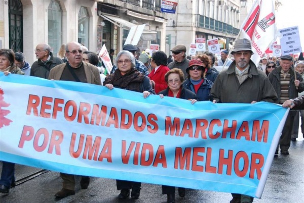 Reformados, Pensionistas e Idosos em Luta - Manifestação em lisboa