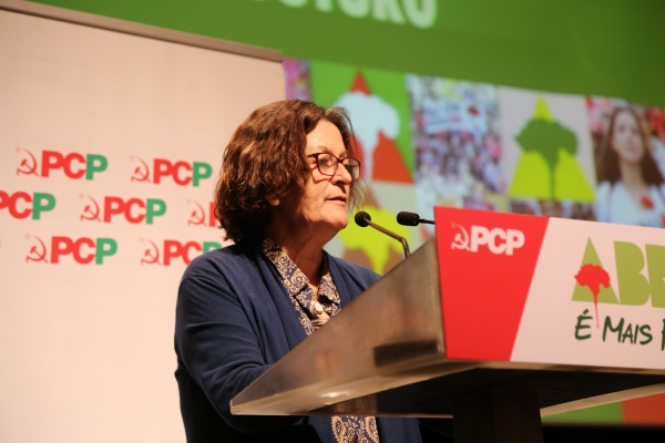 Sessão «25 de Abril uma Revolução libertadora e emancipadora. Abril é mais futuro!»