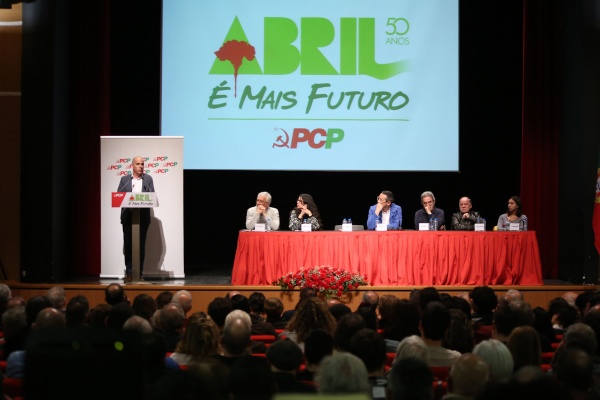 Sessão «25 de Abril uma Revolução libertadora e emancipadora. Abril é mais futuro!»