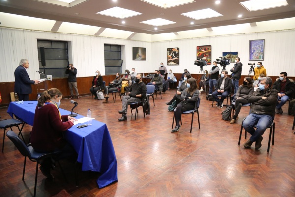 Sessão «Crianças e pais com direitos em tempos de confinamento»