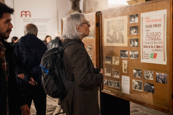 Sessão evocativa do 112.º aniversário de Álvaro Cunhal «Revolução de Abril. Transformações profundas e resistência ao processo contra-revolucionário»