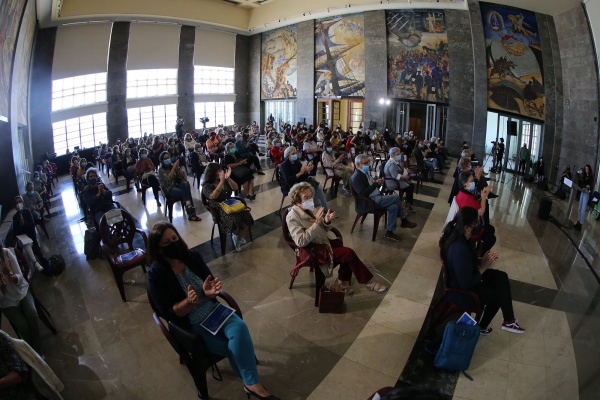 Sessão «O PCP e a emancipação da mulher - Luta secular do presente e do futuro»