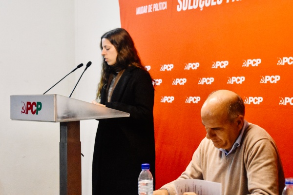 Sessão «Pelo direito à Habitação – testemunhos da realidade na região do Porto»