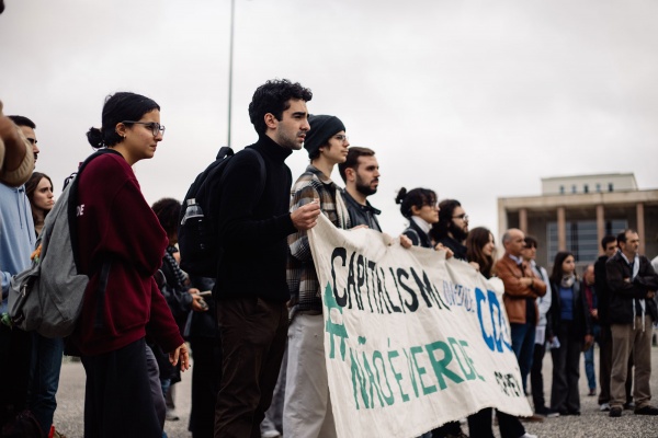 Sessão Pública «COP 28. O Capitalismo não é Verde»