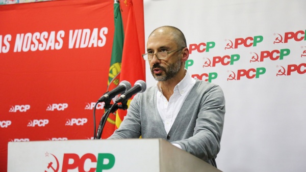 Sessão Pública «É hora de mudar de política», Coimbra