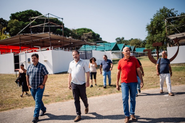 Visita ao espaço da Festa do «Avante!»