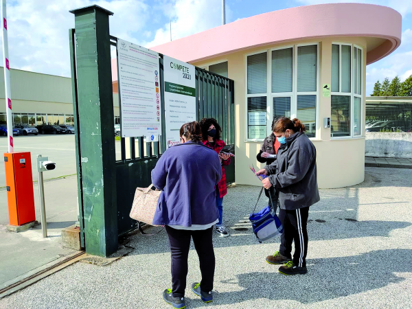 With workers in 500 workplaces